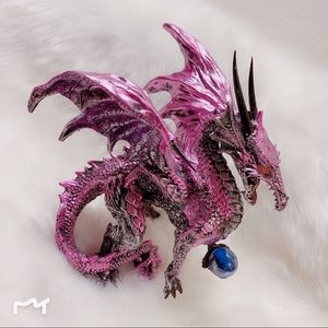 Dragon Furnishing articles